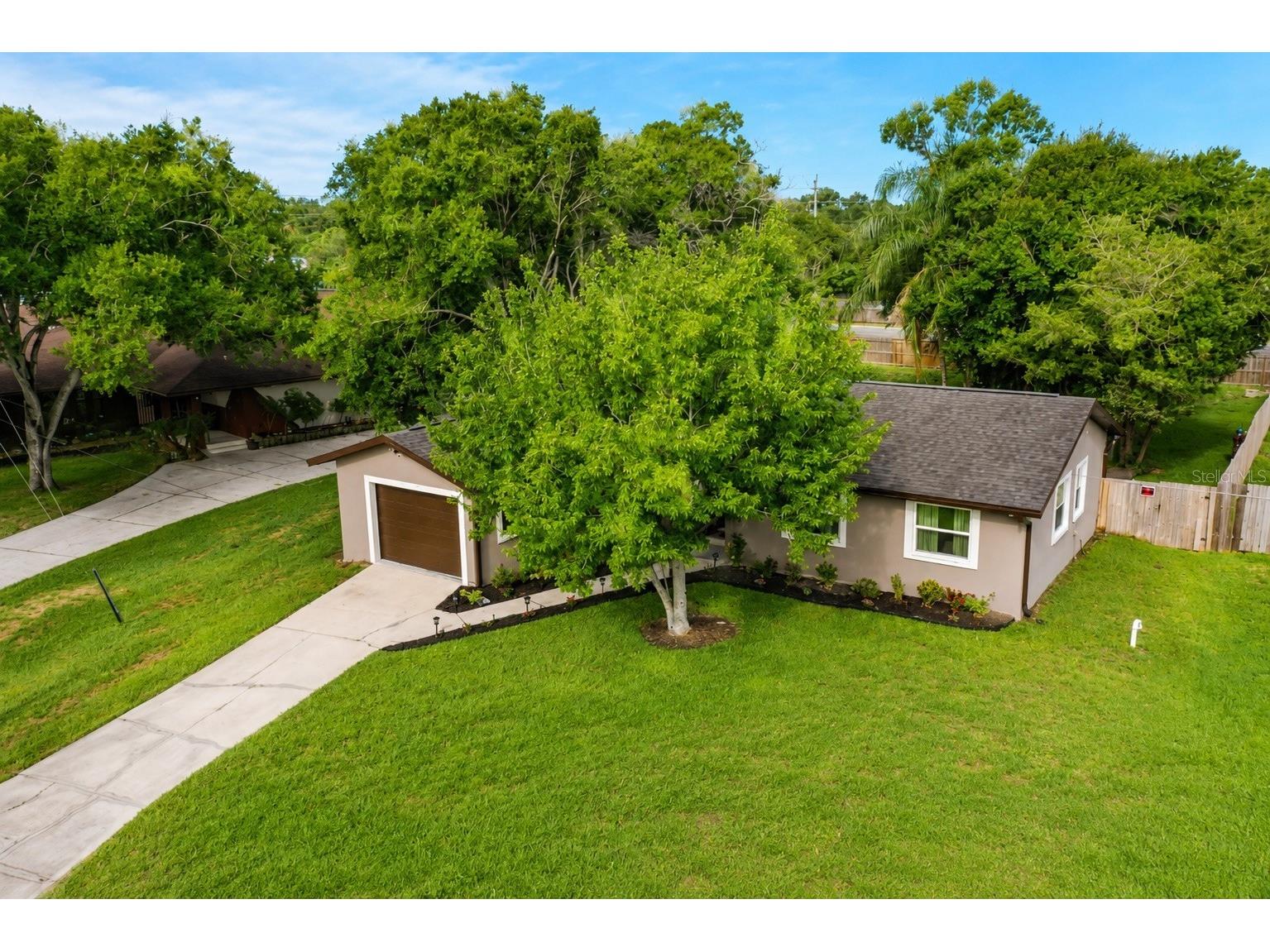 4820 Sunday Court Sarasota FL 34235 A4699610 image35
