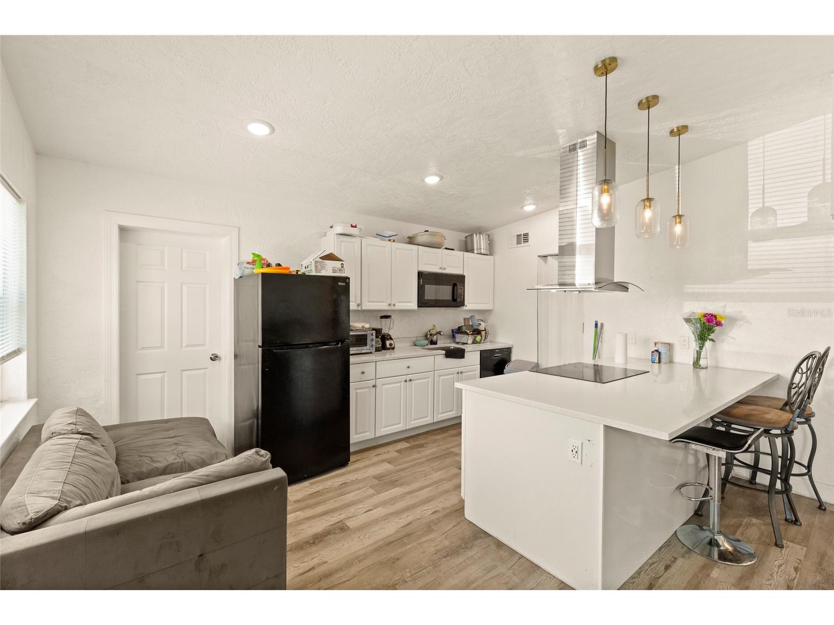 4821 Elfrida Avenue Sarasota FL 34235 A4684754 image2