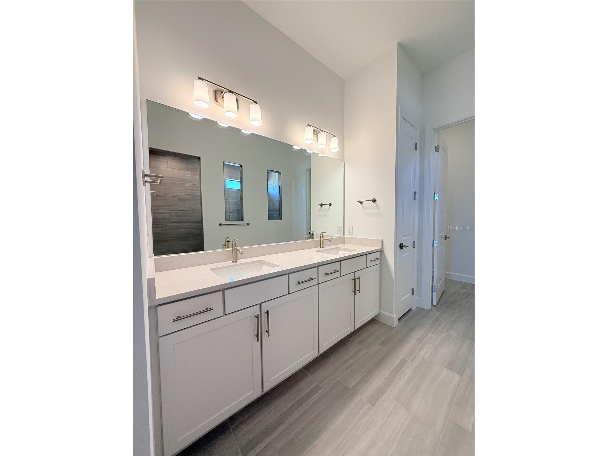 4821 Long Point Run Lakewood Ranch FL 34211 TB8511618 image23