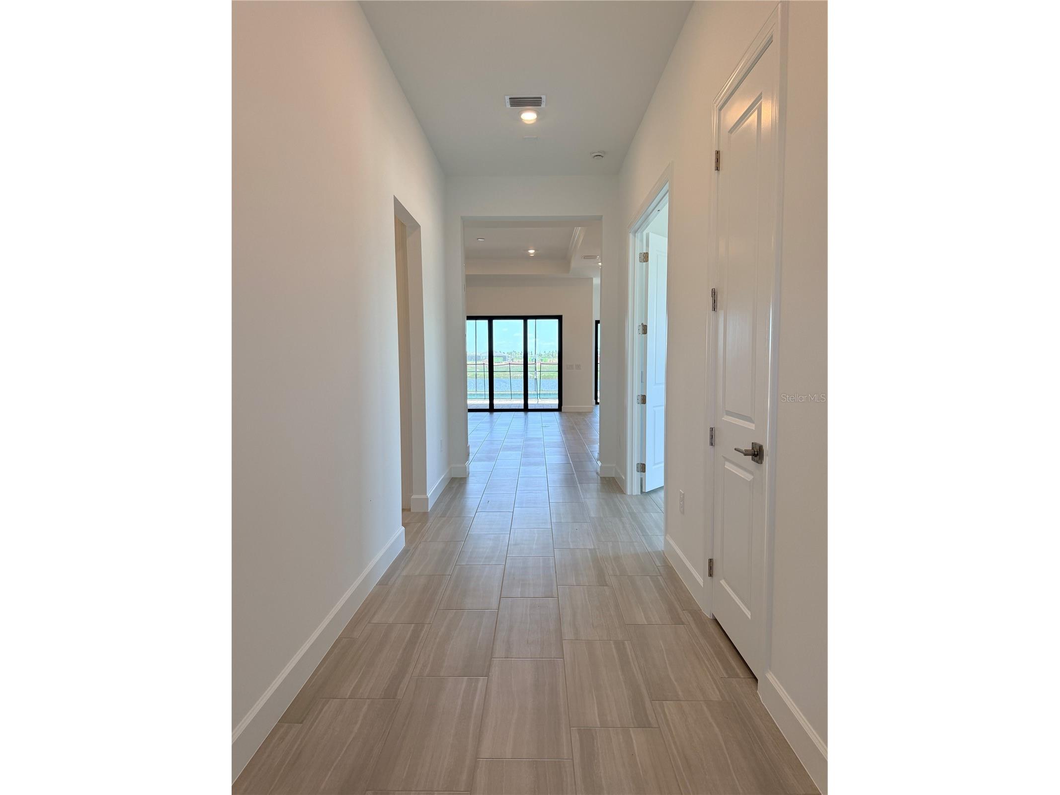 4821 Long Point Run Lakewood Ranch FL 34211 TB8511618 image3