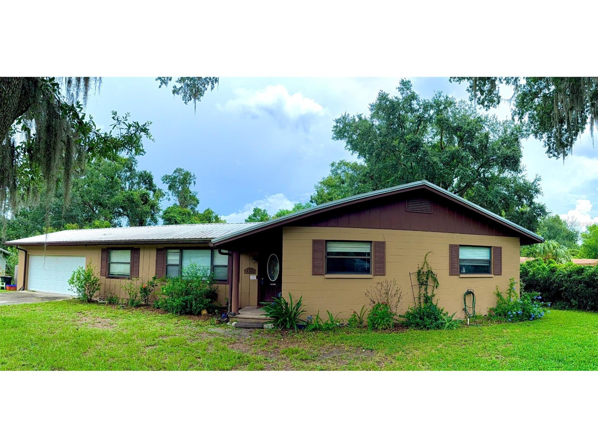 4821 NW 37th Drive Gainesville FL 32605 A4663032 image1