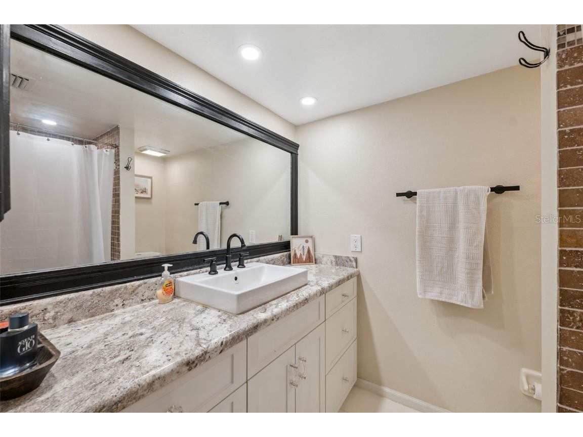 4821 W Mcelroy Avenue #D210 Tampa FL 33611 TB8414902 image27