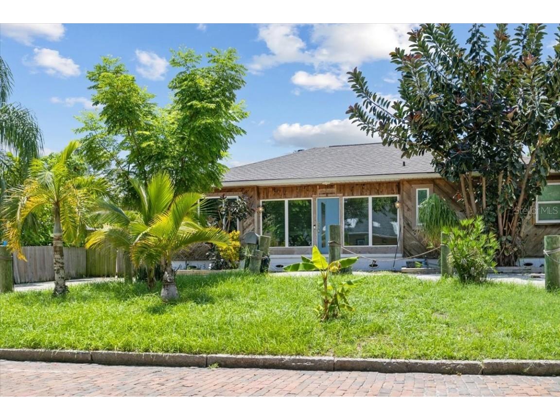 4822 3rd Avenue S Saint Petersburg FL 33711 U8252229 image2