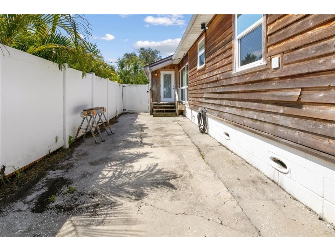 4822 3rd Avenue S Saint Petersburg FL 33711 U8252229 image33