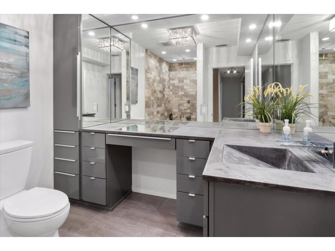 4822 3rd Avenue S Saint Petersburg FL 33711 U8252229 image51