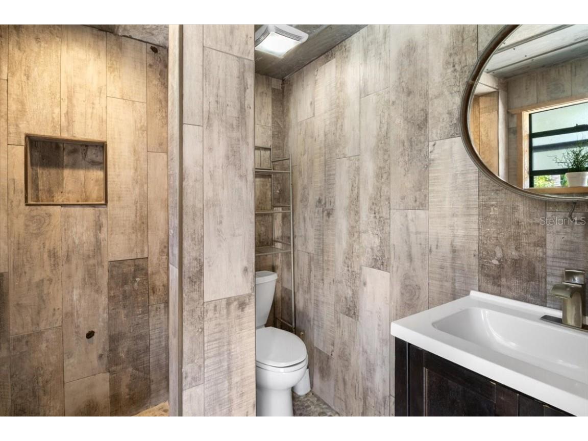 4822 3rd Avenue S Saint Petersburg FL 33711 U8252229 image55