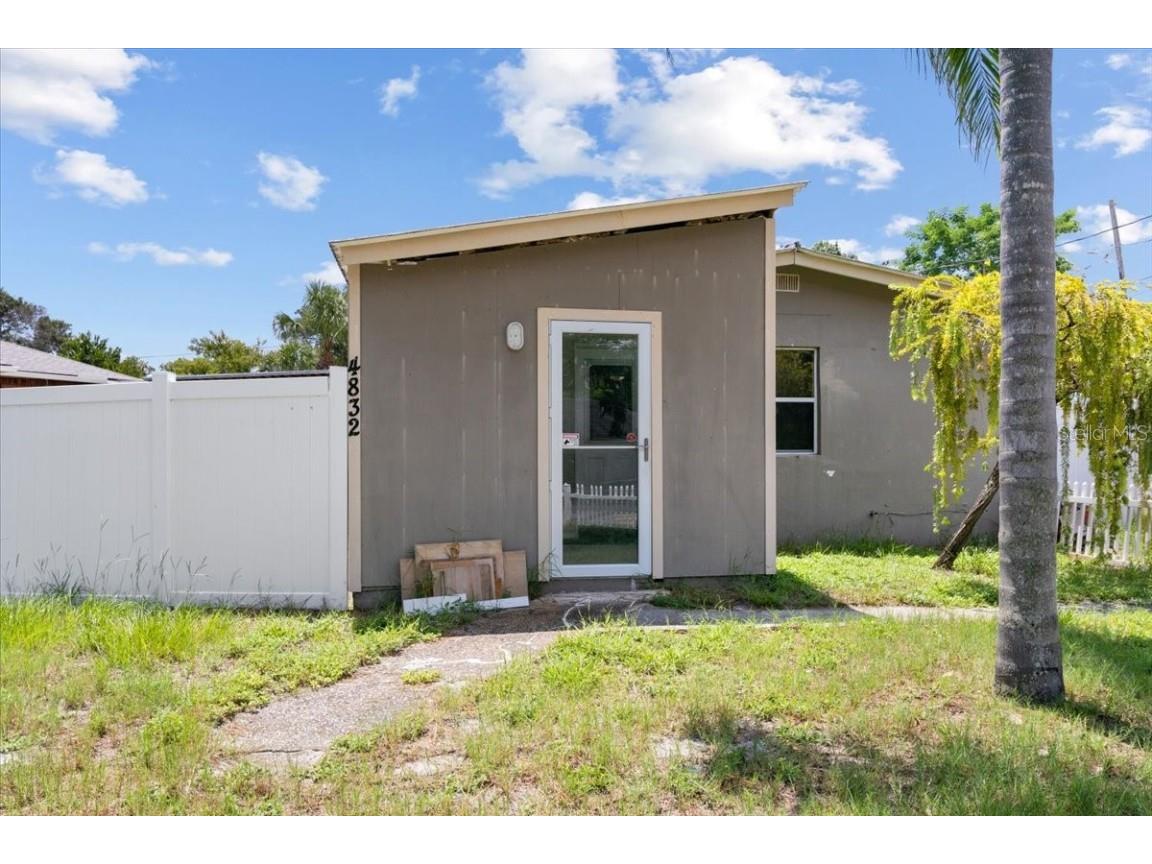 4822 3rd Avenue S Saint Petersburg FL 33711 U8252229 image6