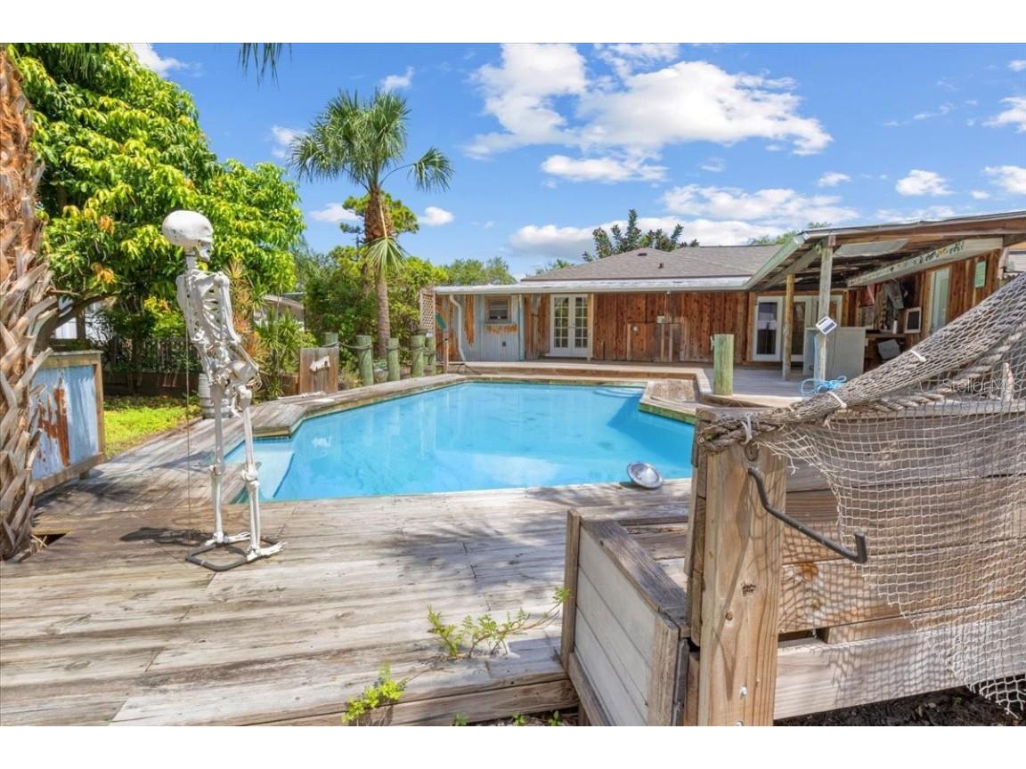 4822 3rd Avenue S Saint Petersburg FL 33711 U8252229 image61