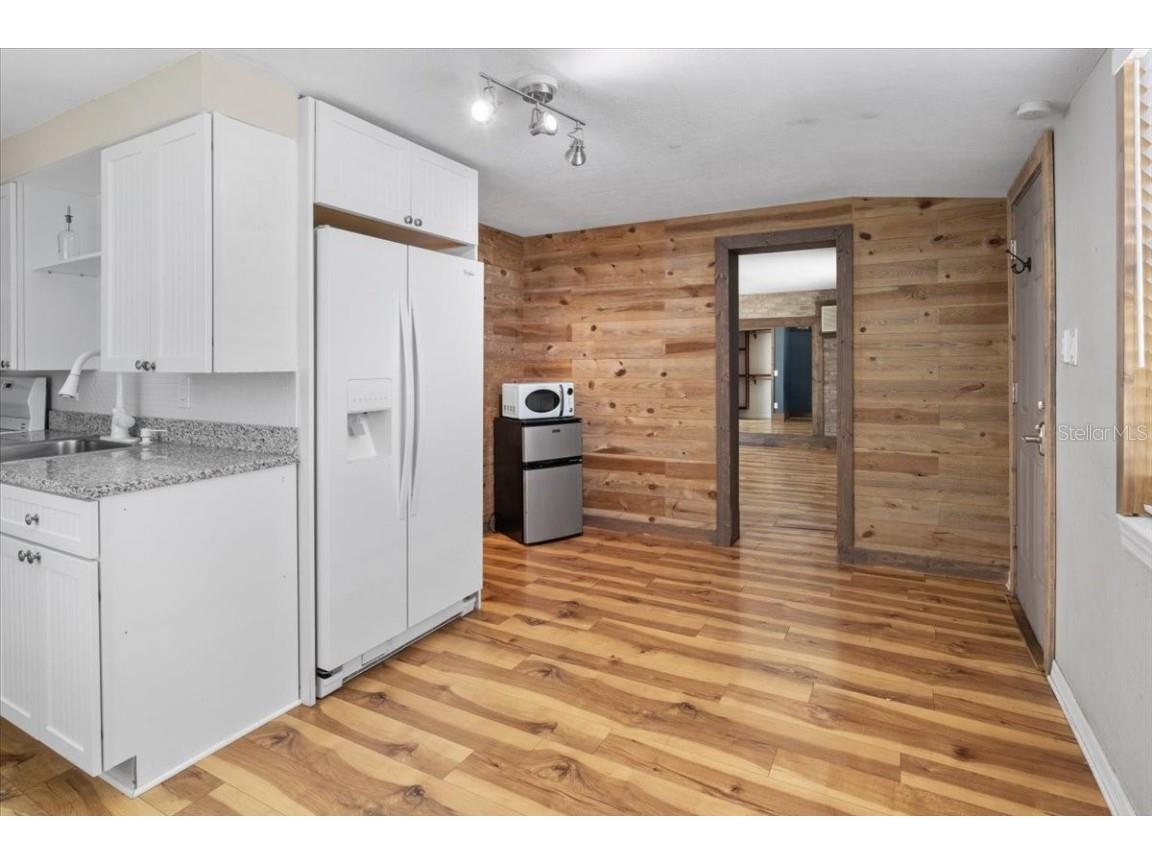 4822 3rd Avenue S Saint Petersburg FL 33711 U8252229 image72