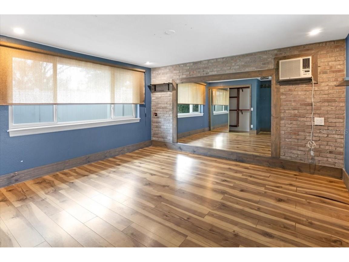 4822 3rd Avenue S Saint Petersburg FL 33711 U8252229 image75