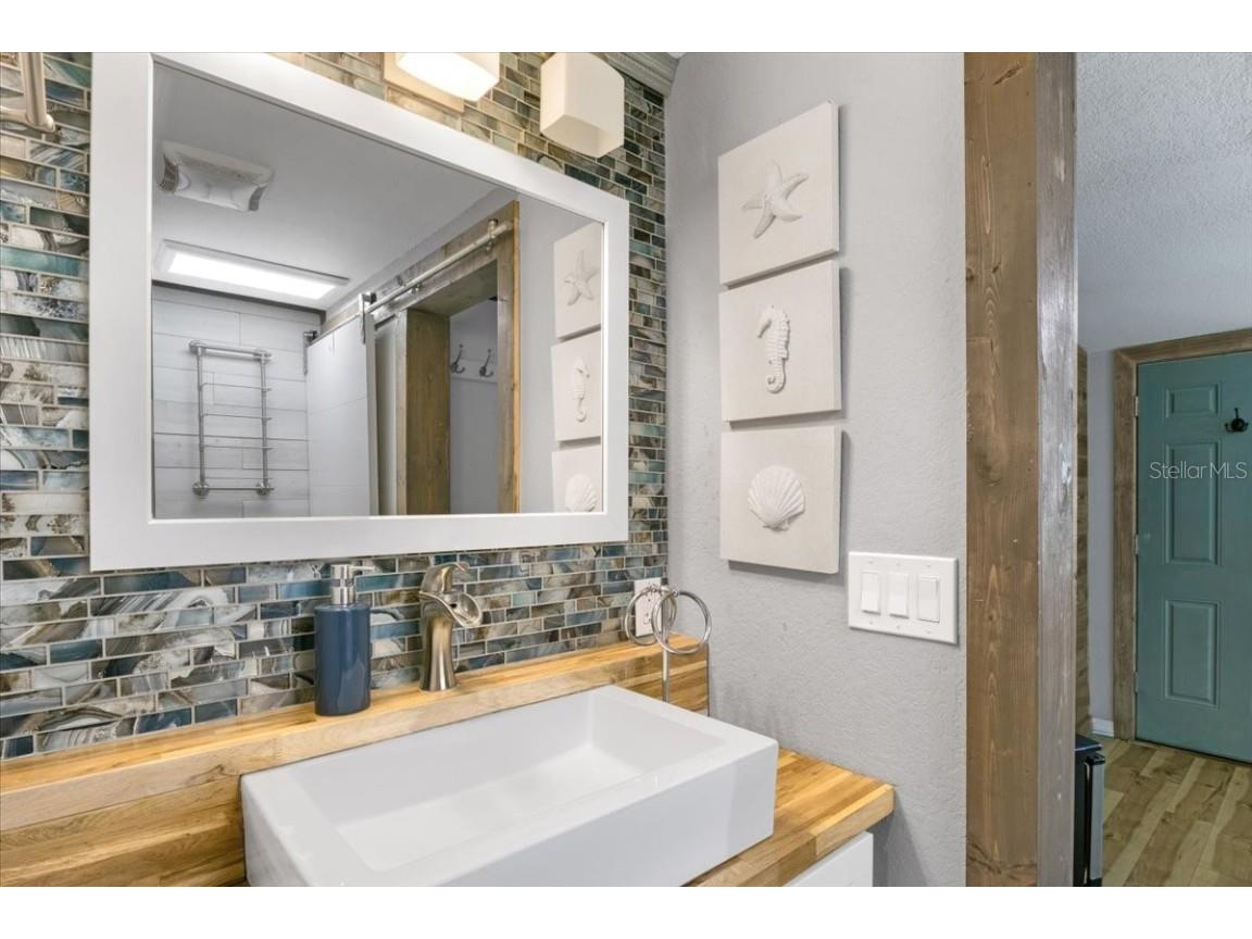 4822 3rd Avenue S Saint Petersburg FL 33711 U8252229 image80