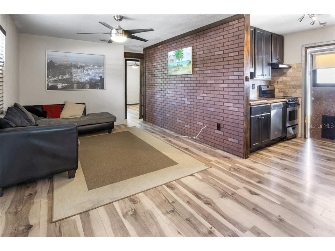 4822 3rd Avenue S Saint Petersburg FL 33711 U8252229 image84