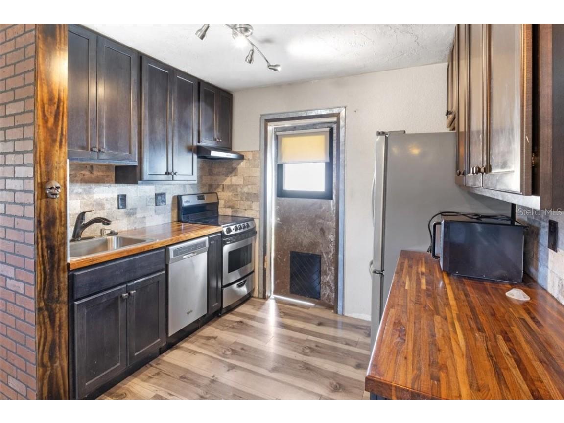 4822 3rd Avenue S Saint Petersburg FL 33711 U8252229 image85