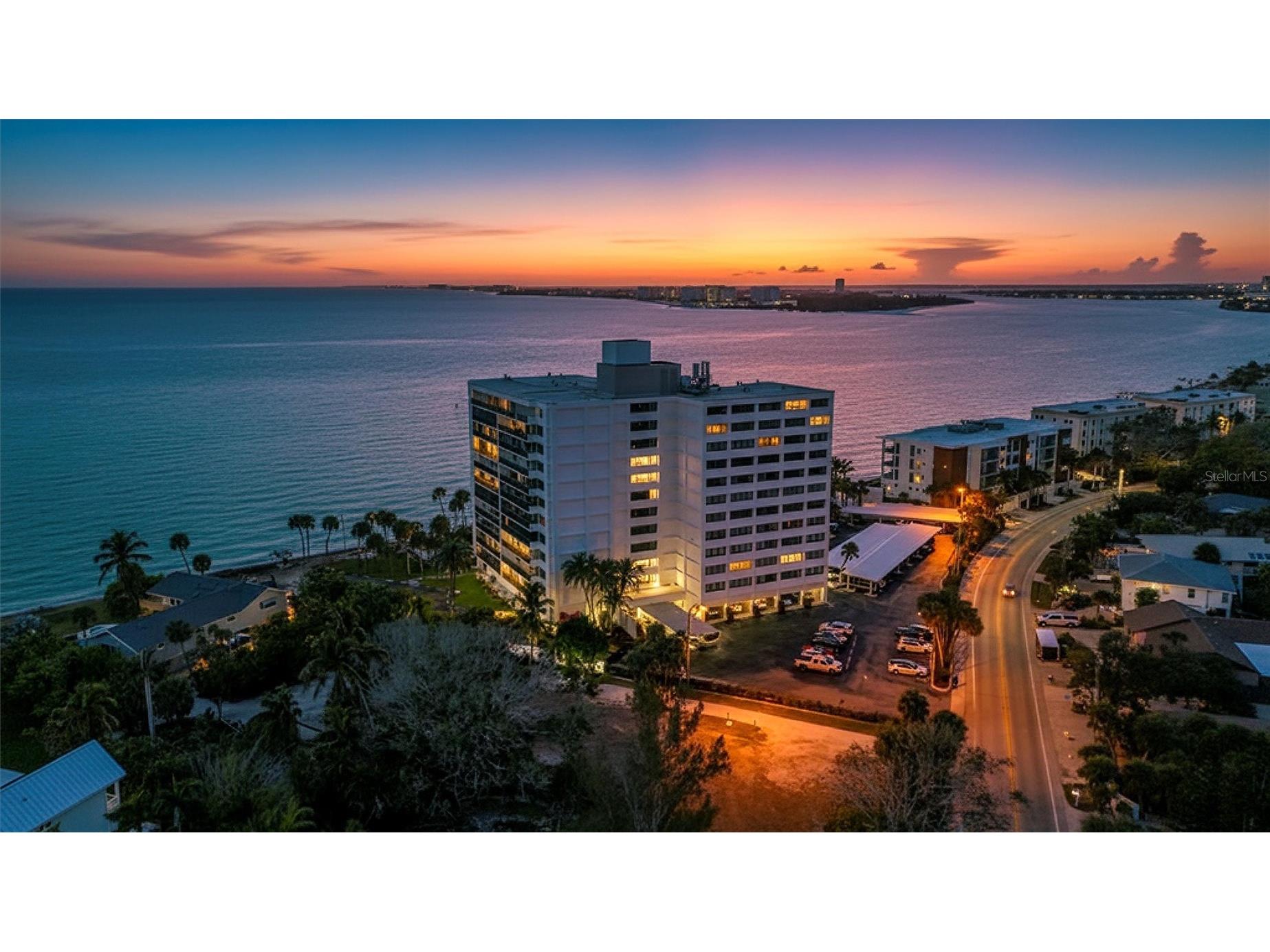 4822 Ocean Boulevard #8D Siesta Key FL 34242 - GULF OF MEXICO A4678885 image1