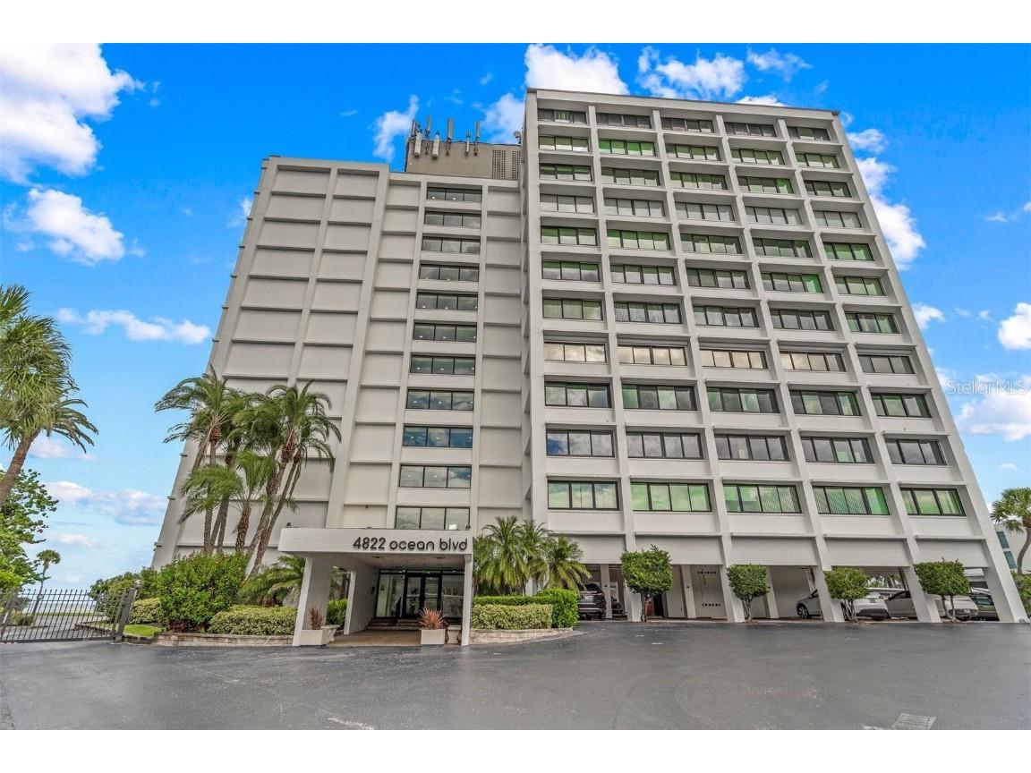 4822 Ocean Boulevard #9D Sarasota FL 34242 - GULF OF MEXICO AND BIG PASS A4547037 image1