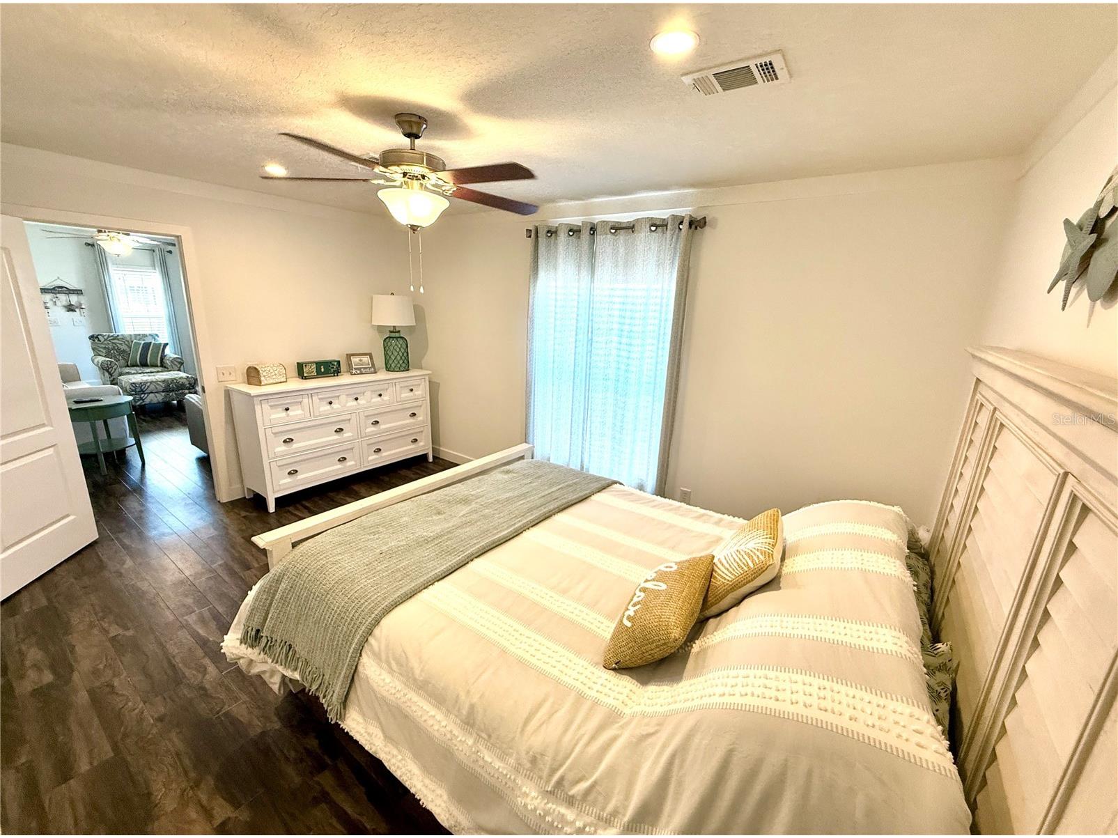 4822 Tri Par Drive Sarasota FL 34234 A4662179 image37