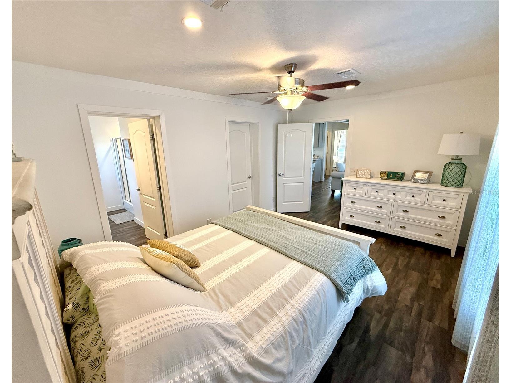 4822 Tri Par Drive Sarasota FL 34234 A4662179 image39