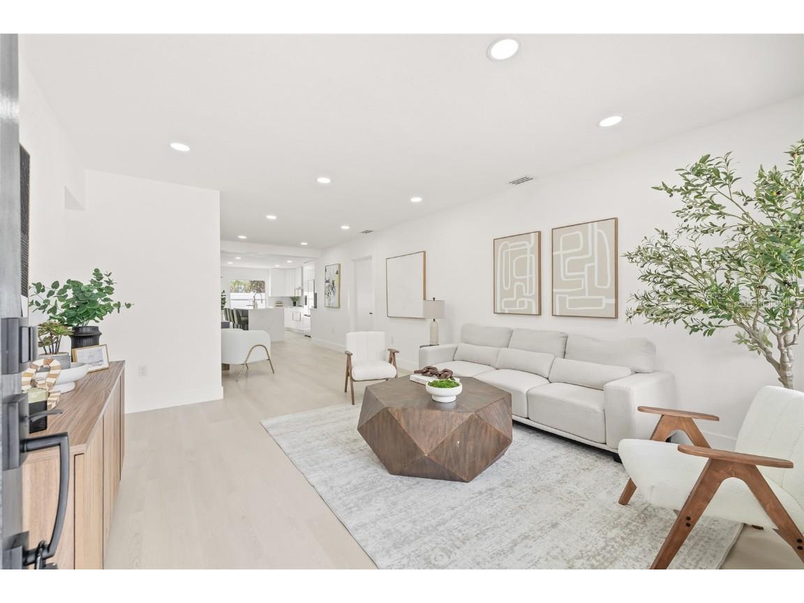 4822 W Bay Court Avenue Tampa FL 33611 TB8425310 image3