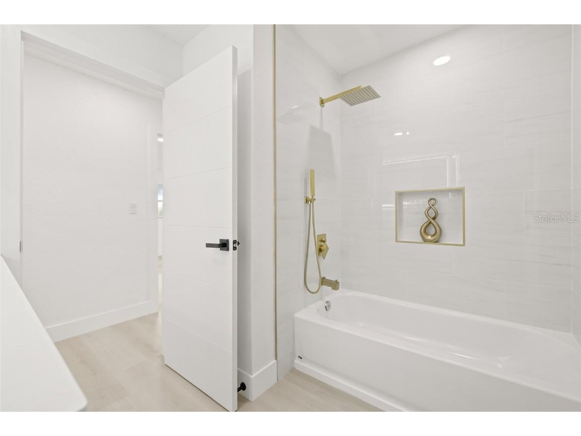 4822 W Bay Court Avenue Tampa FL 33611 TB8425310 image35