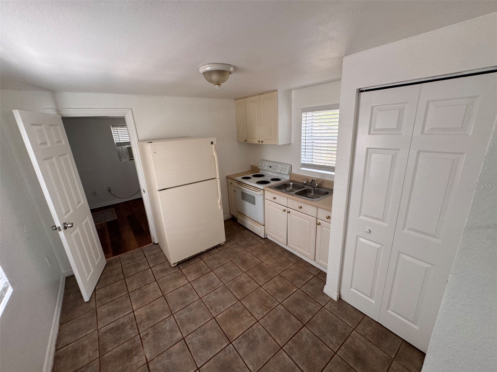 4823 9th Street Zephyrhills FL 33542 TB8516855 image12
