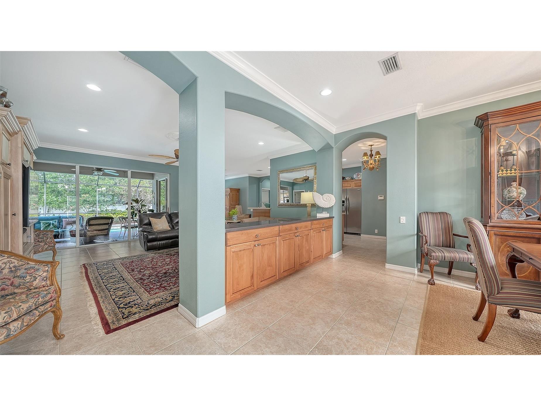 4823 Carrington Circle Sarasota FL 34243 A4687377 image10