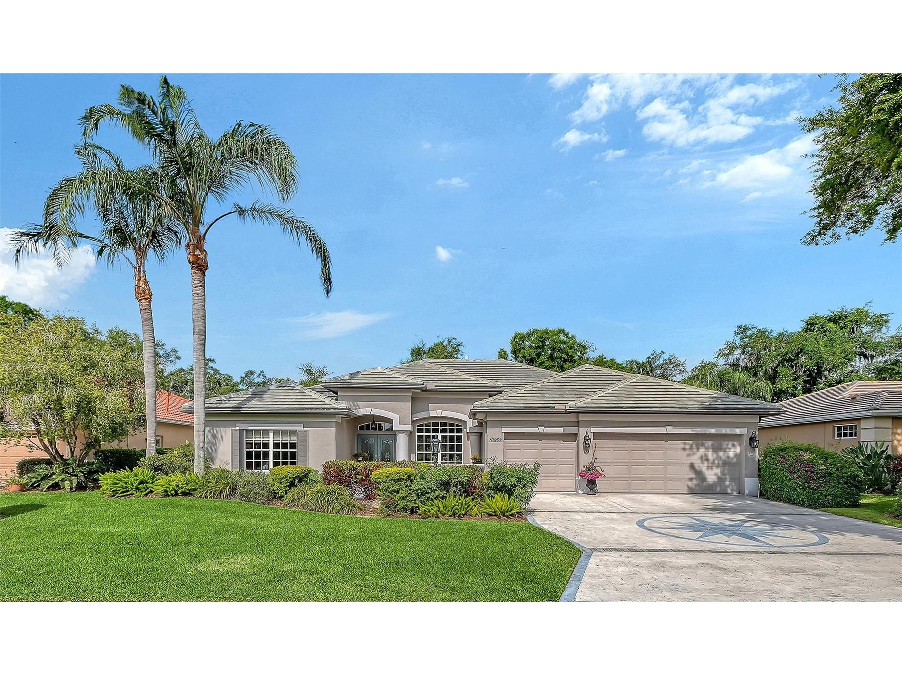 4823 Carrington Circle Sarasota FL 34243 A4687377 image2