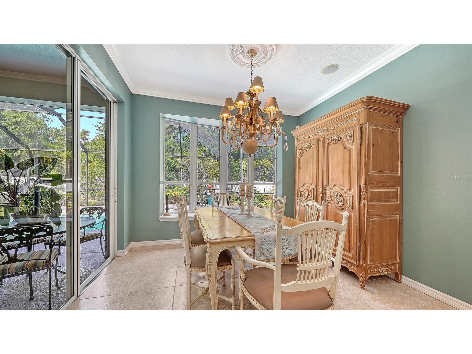 4823 Carrington Circle Sarasota FL 34243 A4687377 image21