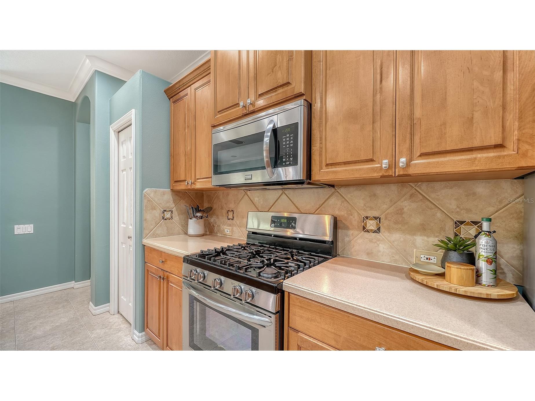 4823 Carrington Circle Sarasota FL 34243 A4687377 image26