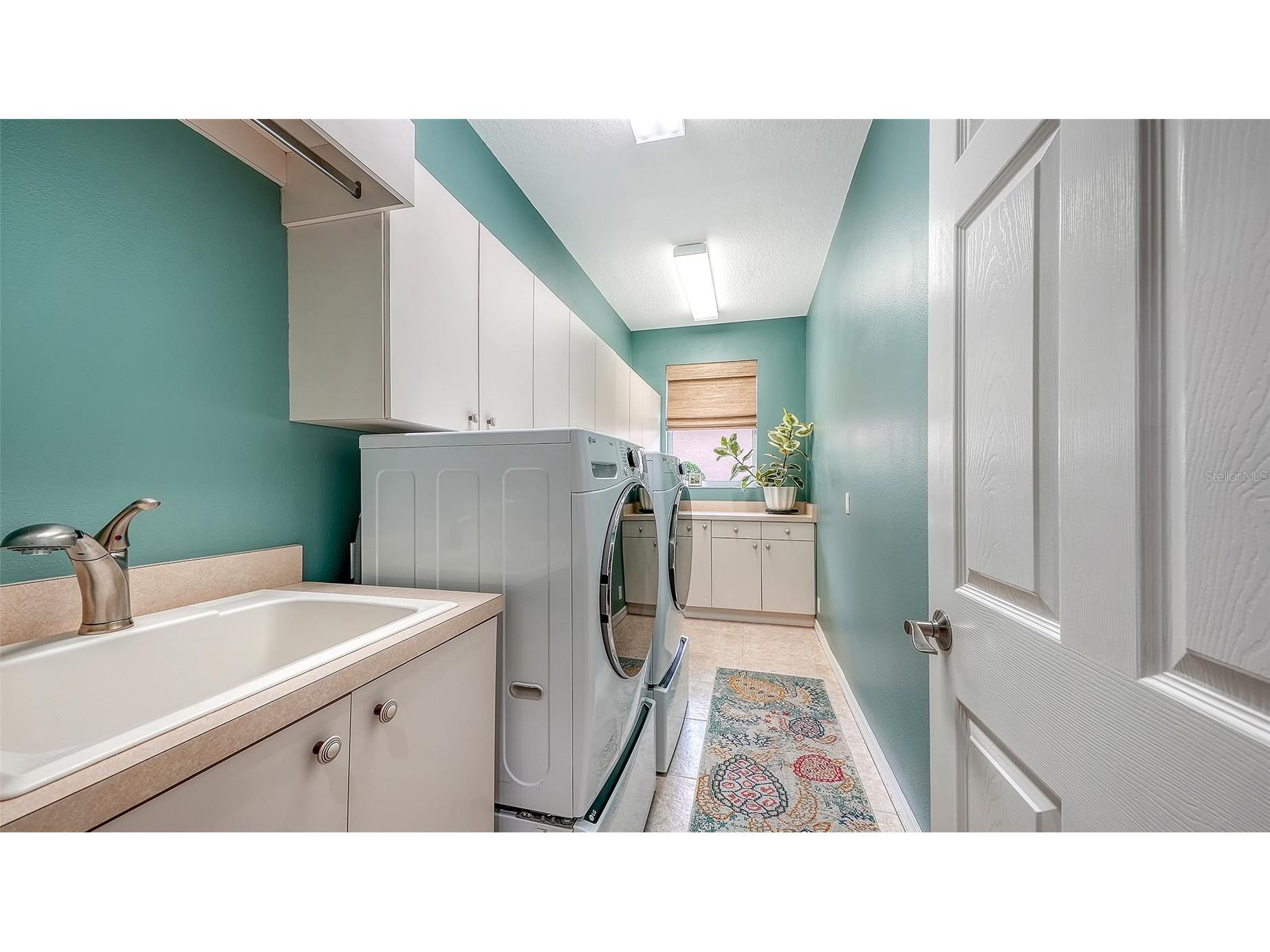 4823 Carrington Circle Sarasota FL 34243 A4687377 image43