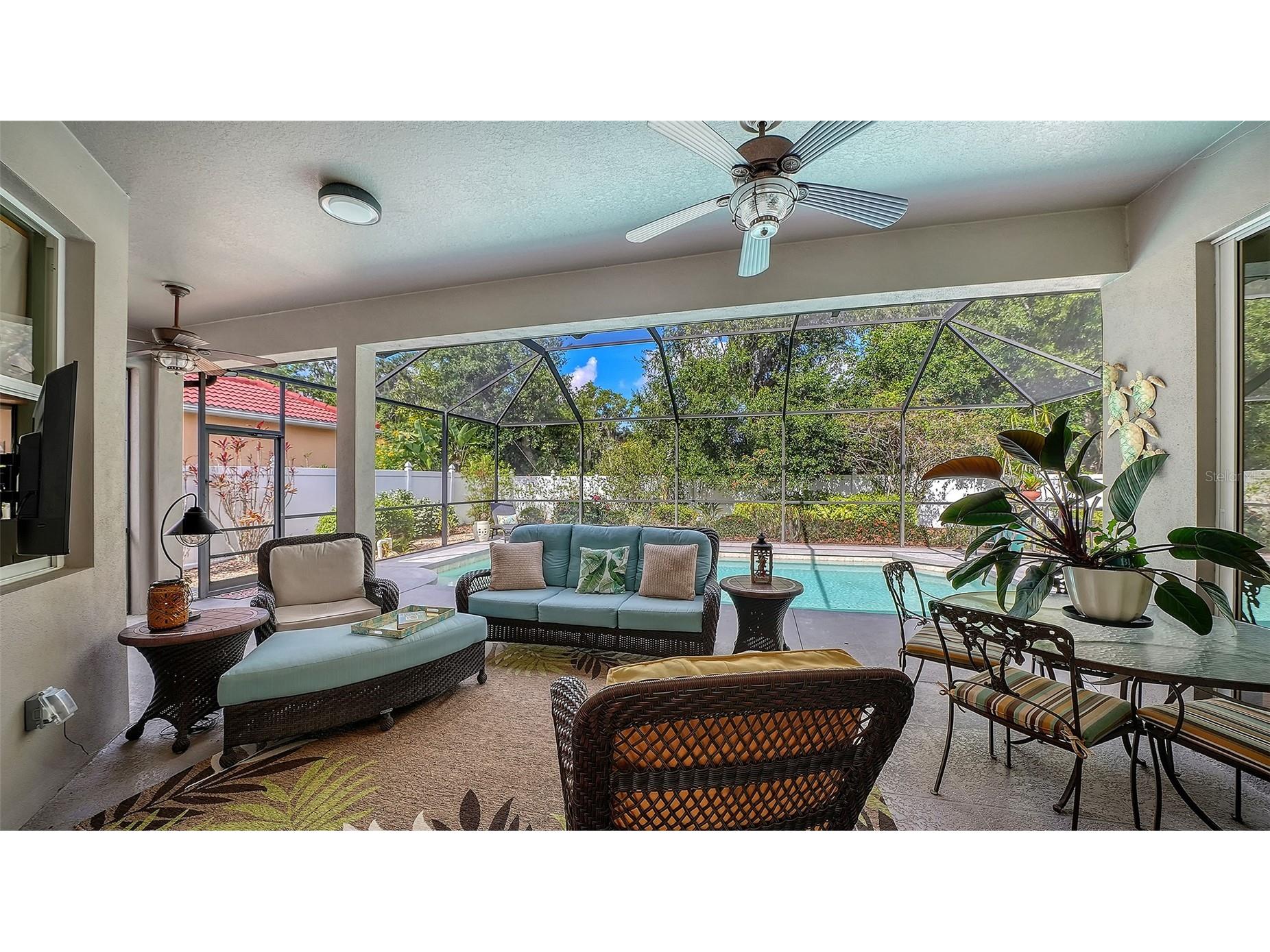 4823 Carrington Circle Sarasota FL 34243 A4687377 image45