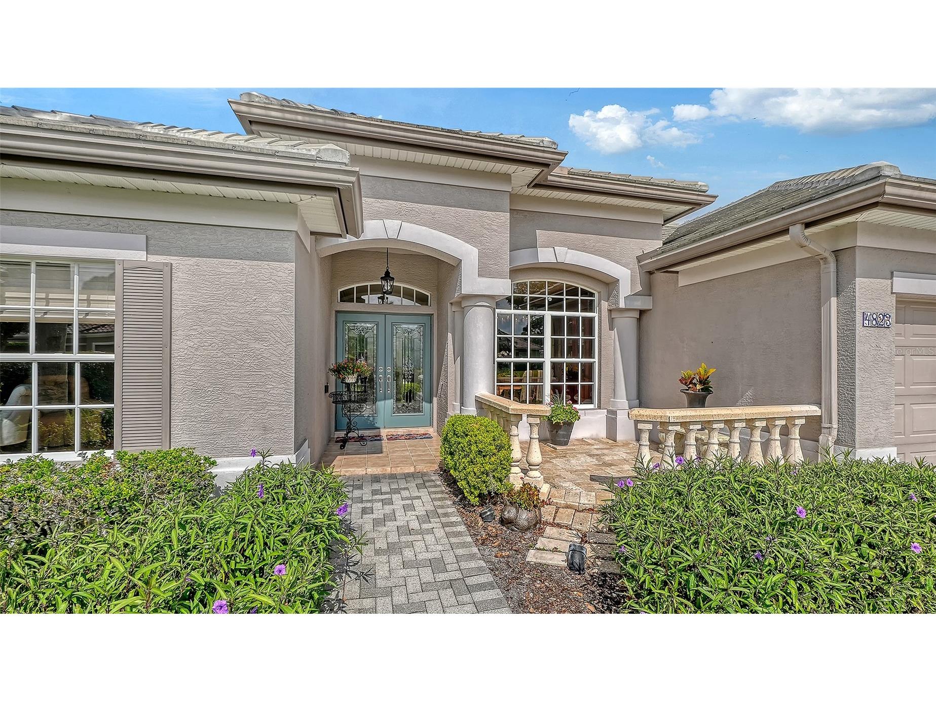 4823 Carrington Circle Sarasota FL 34243 A4687377 image5