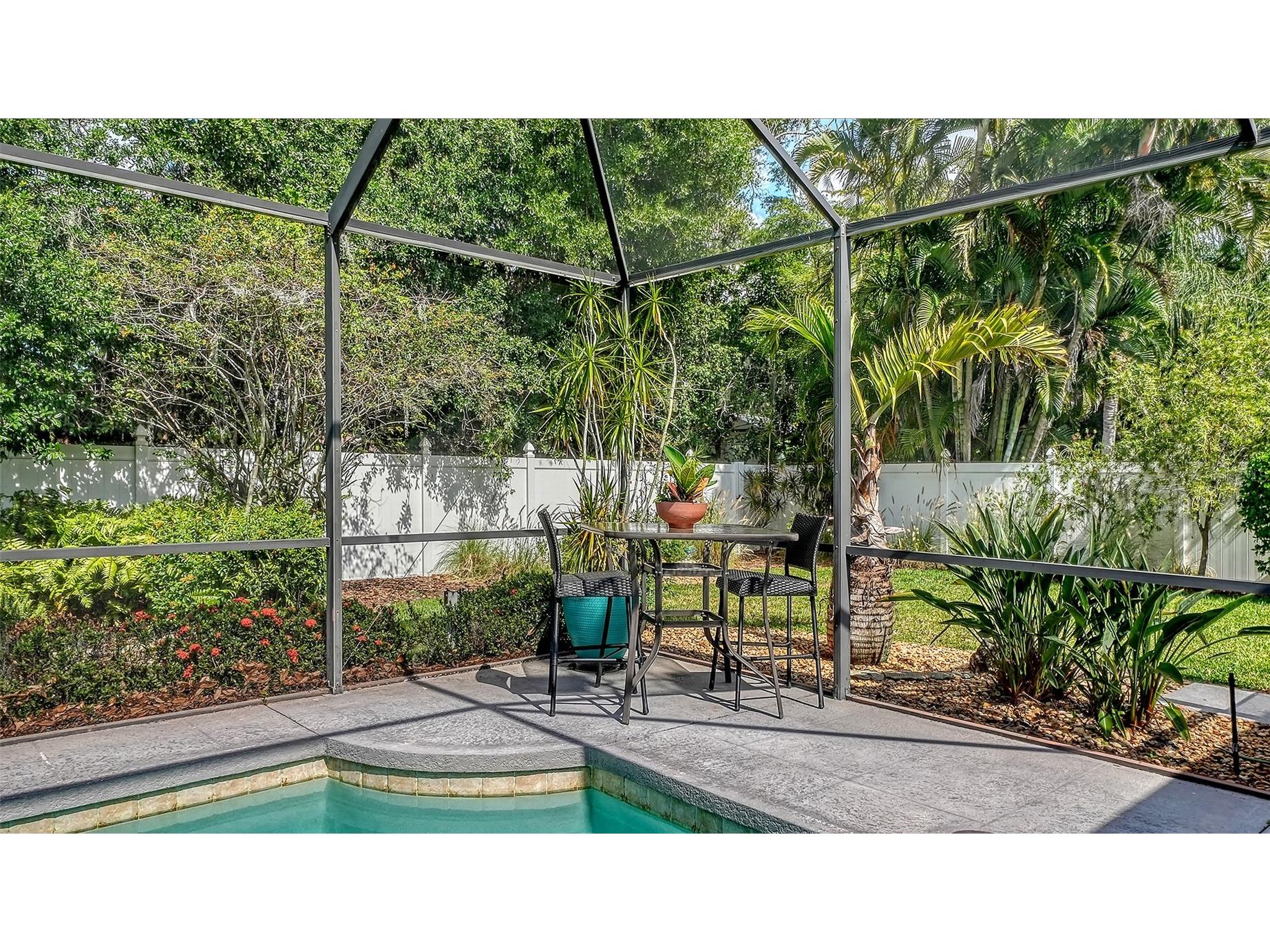 4823 Carrington Circle Sarasota FL 34243 A4687377 image51