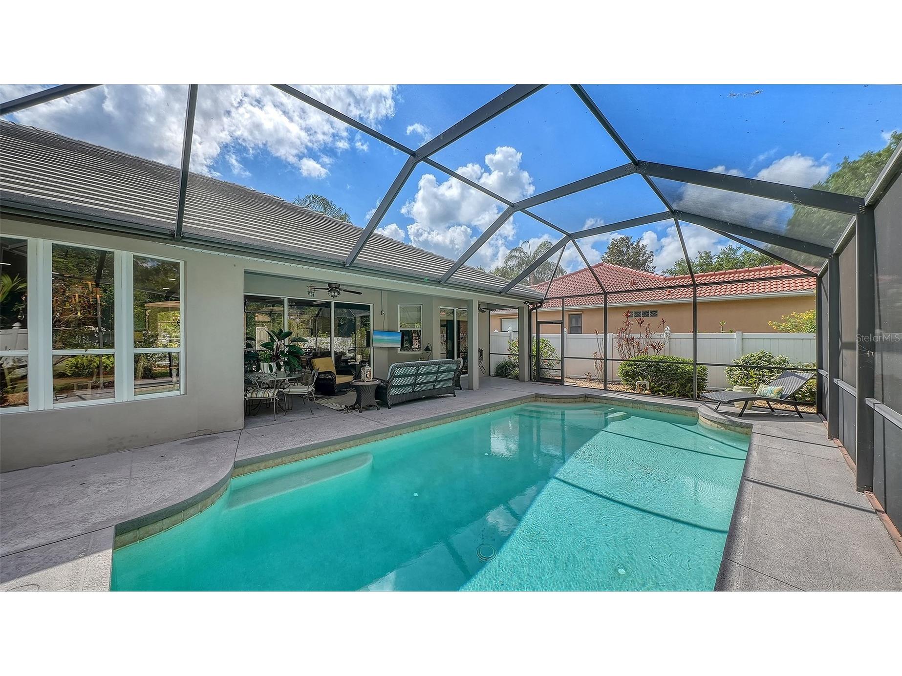 4823 Carrington Circle Sarasota FL 34243 A4687377 image53
