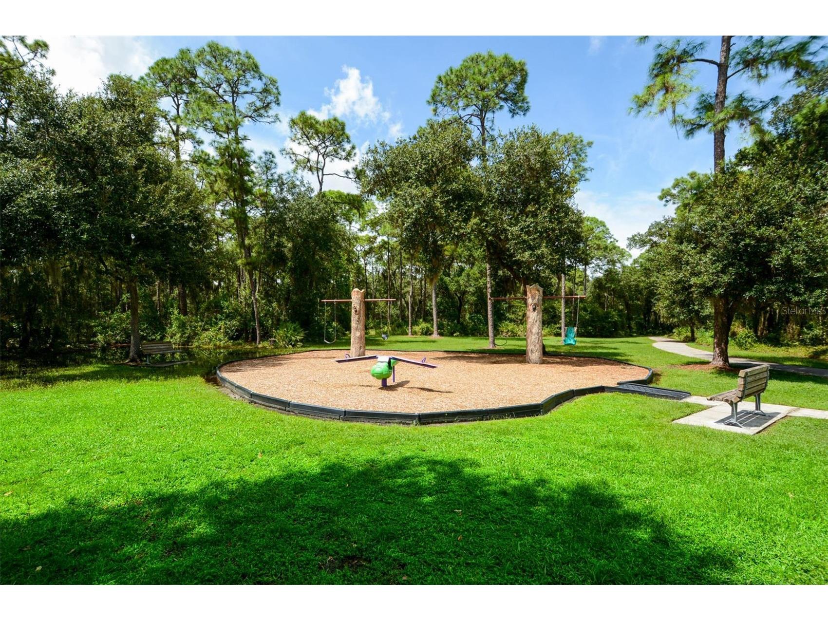 4823 Carrington Circle Sarasota FL 34243 A4687377 image70