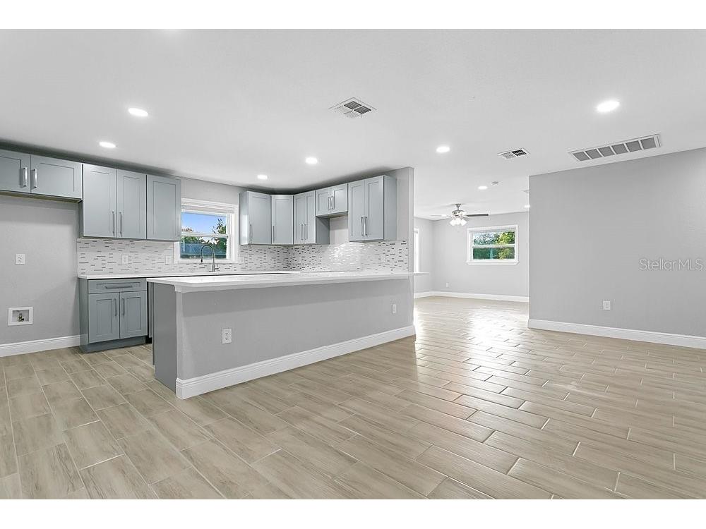 4823 Kathy Jo Terrace Orlando FL 32808 O6372845 image8