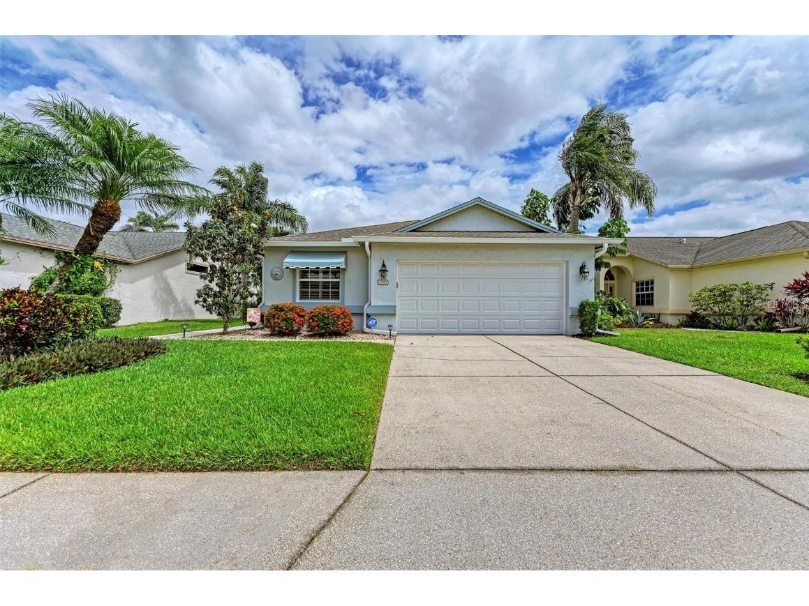 4823 Raintree Street Circle E Bradenton FL 34203 A4567205 image1
