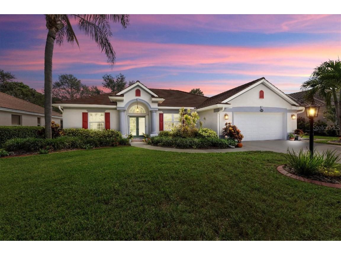 4824 Carrington Circle Sarasota FL 34243 A4584133 image1