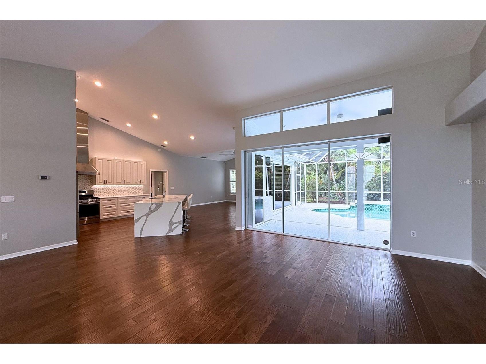 4824 Hanging Moss Lane Sarasota FL 34238 A4695897 image9