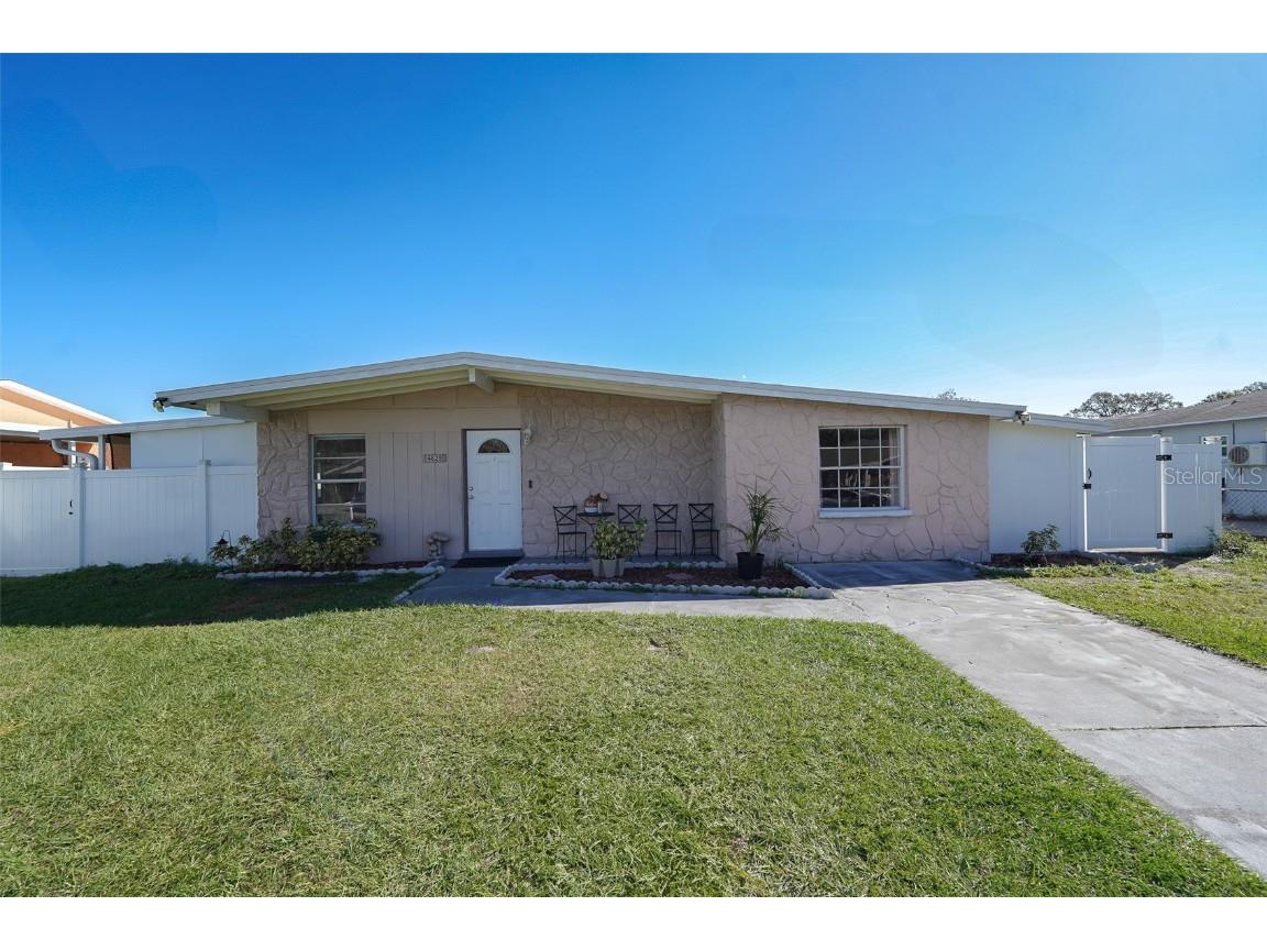 4825 Alvarado Drive Tampa FL 33634 TB8323134 image1