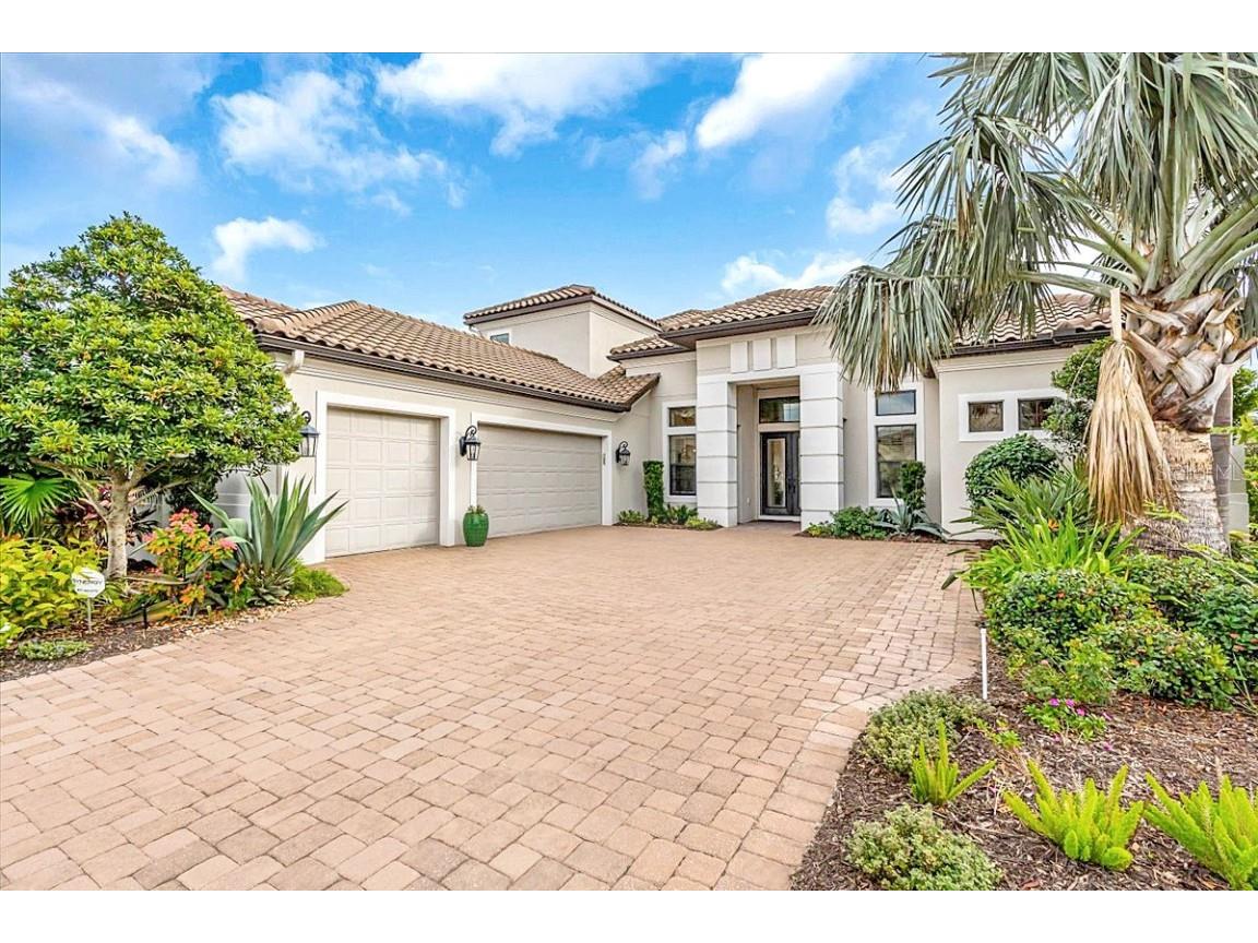 4825 Benito Court Bradenton FL 34211 TB8331947 image1