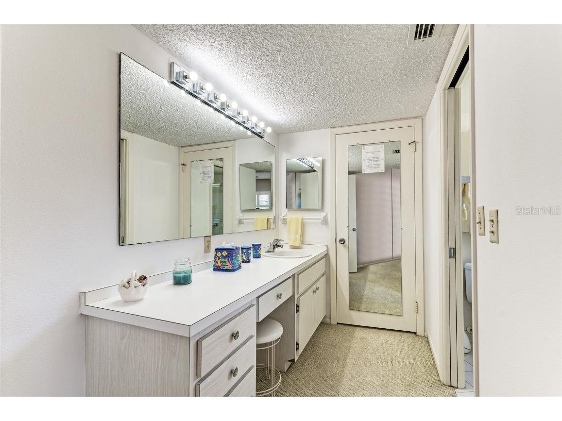 4825 Gulf Of Mexico Drive #201 Longboat Key FL 34228 A4651021 image17