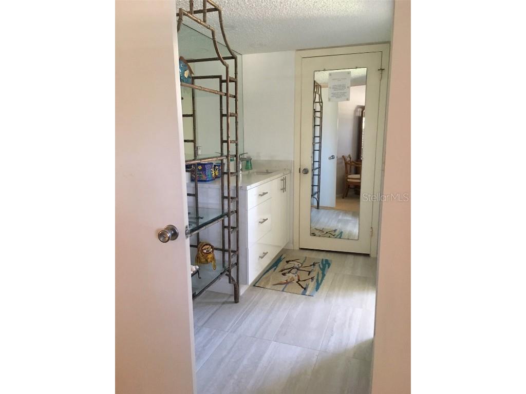 4825 Gulf Of Mexico Drive #201 Longboat Key FL 34228 A4651021 image21