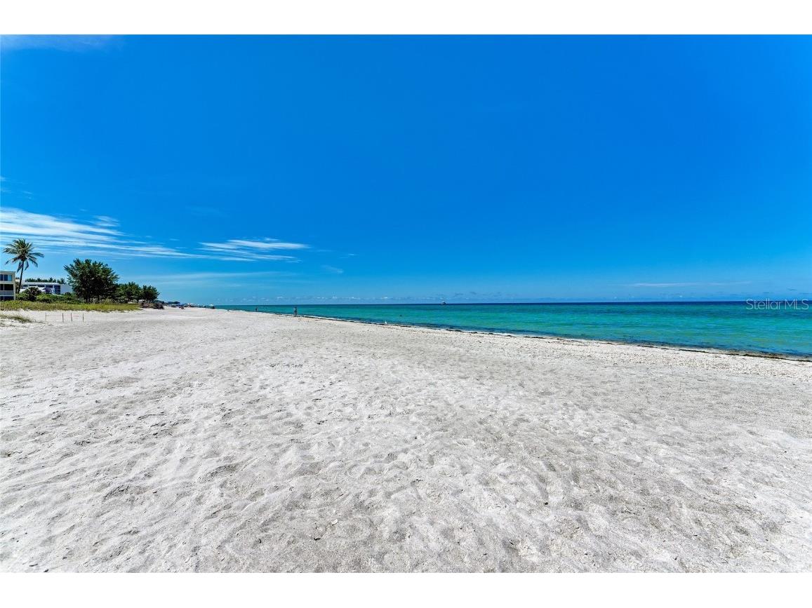 4825 Gulf Of Mexico Drive #201 Longboat Key FL 34228 A4651021 image40