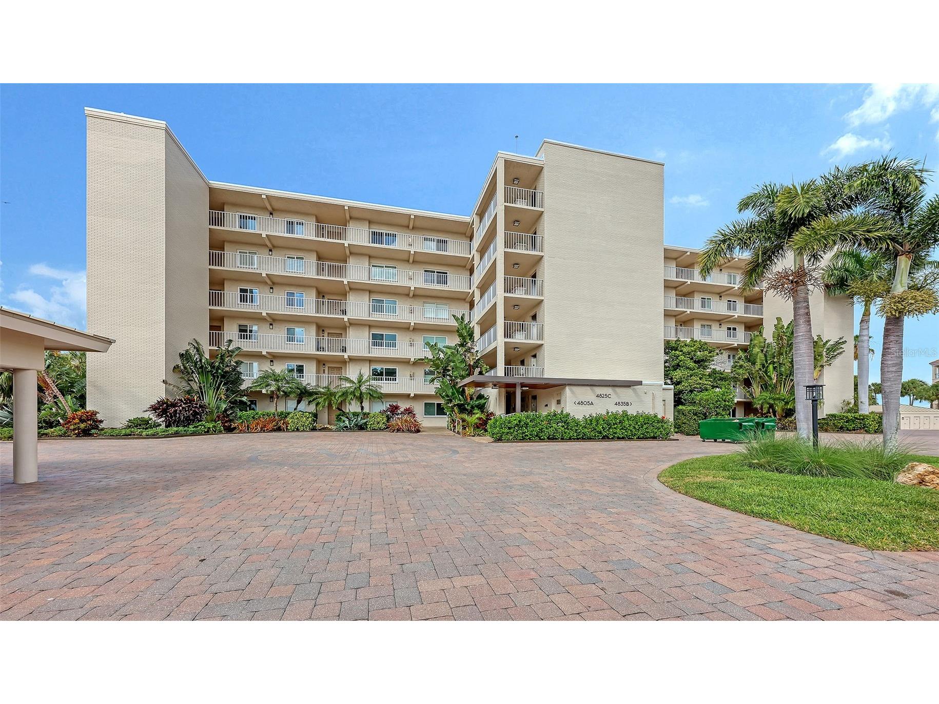 4825 Gulf Of Mexico Drive #504 Longboat Key FL 34228 - GULF OF MEXICO A4689724 image1
