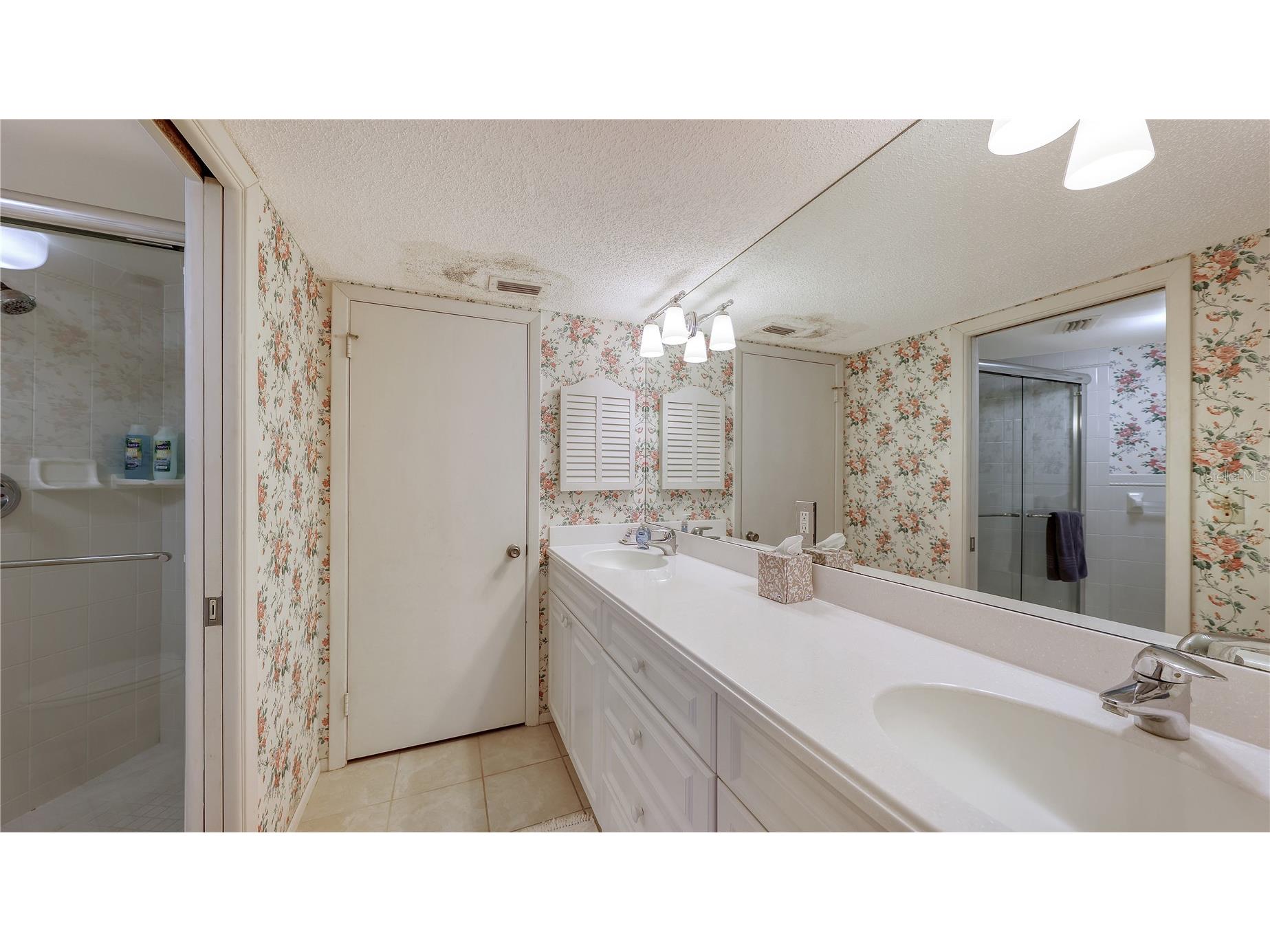 4825 Gulf Of Mexico Drive #504 Longboat Key FL 34228 - GULF OF MEXICO A4689724 image16