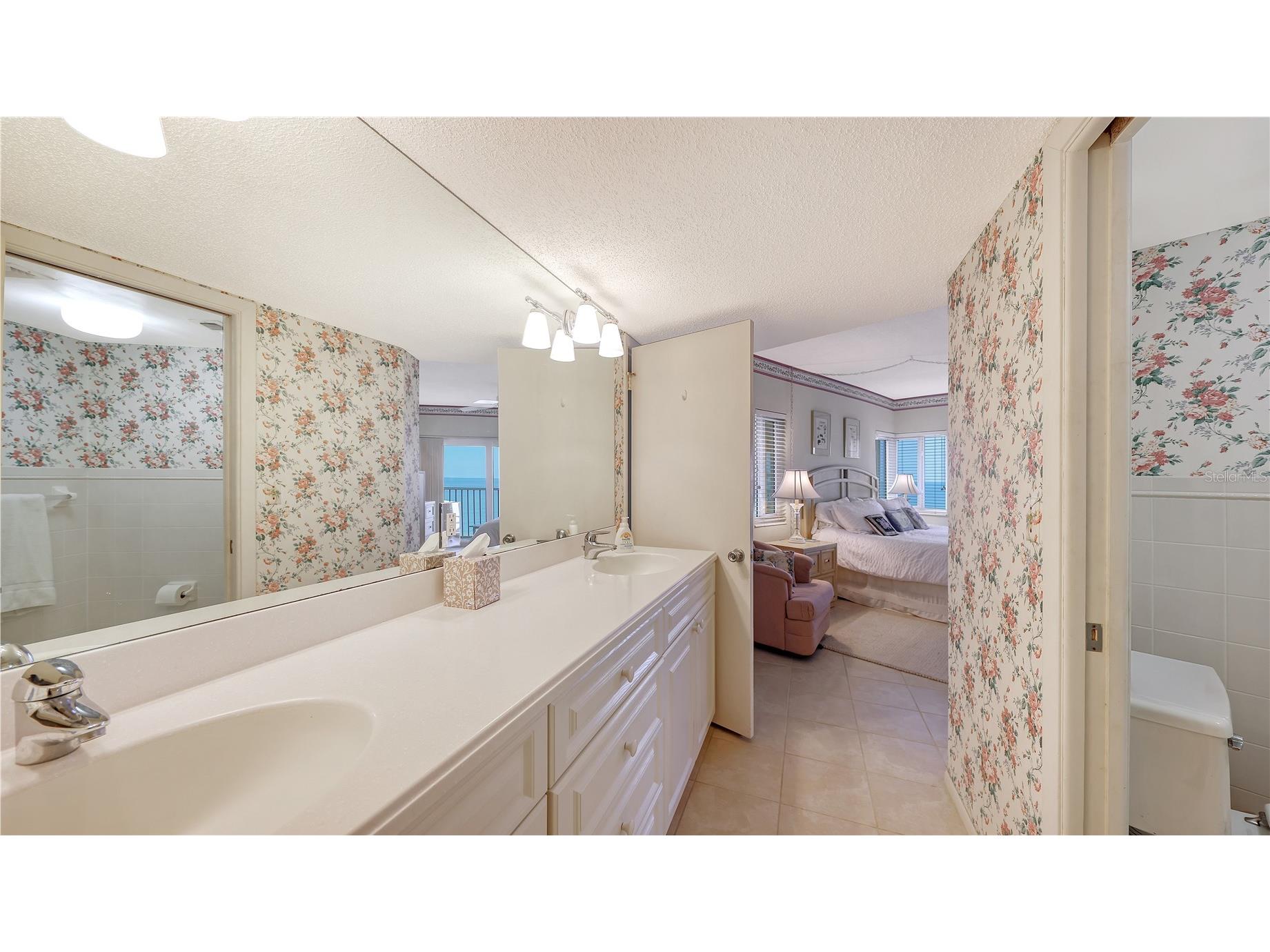 4825 Gulf Of Mexico Drive #504 Longboat Key FL 34228 - GULF OF MEXICO A4689724 image18