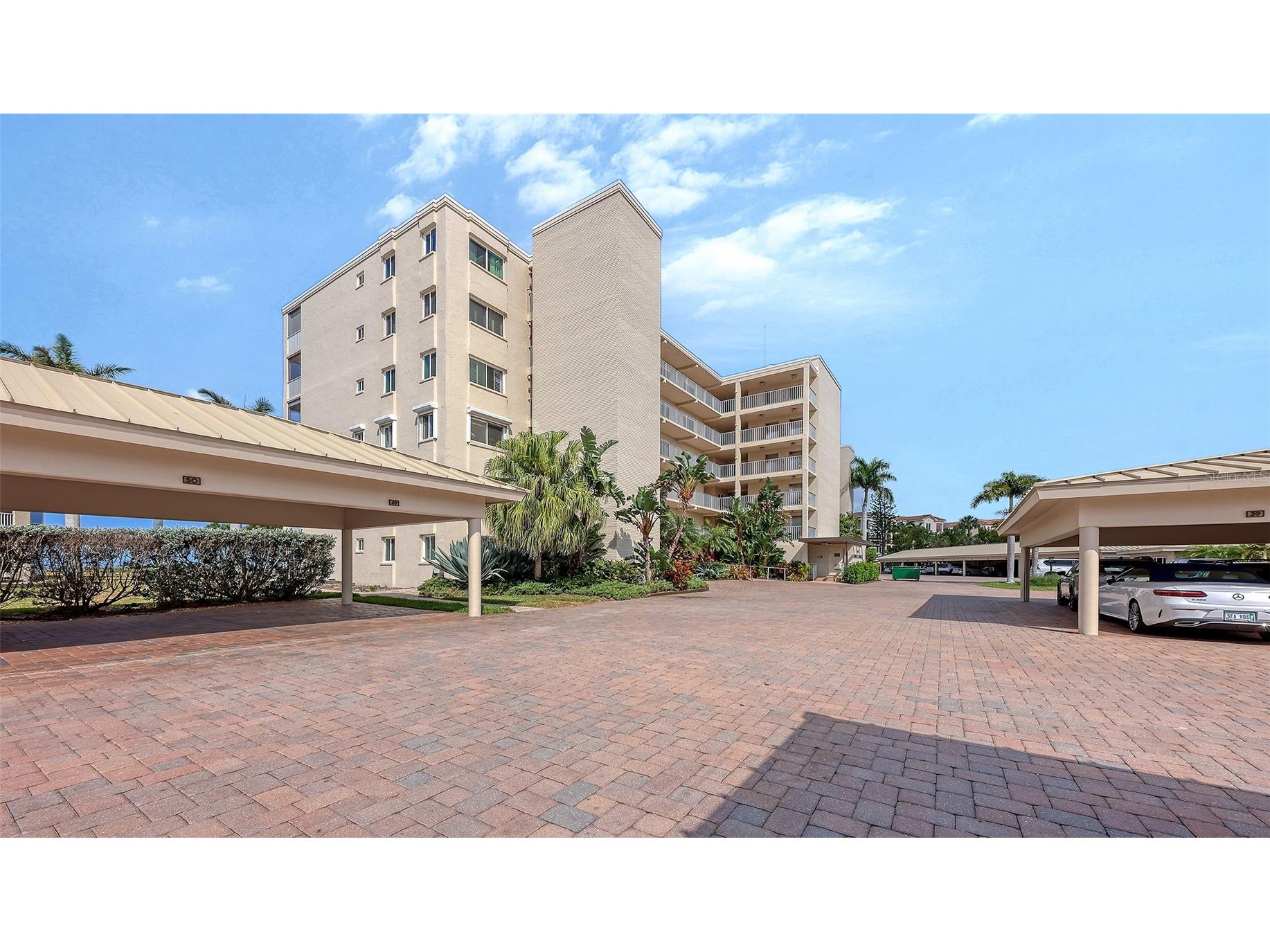 4825 Gulf Of Mexico Drive #504 Longboat Key FL 34228 - GULF OF MEXICO A4689724 image2
