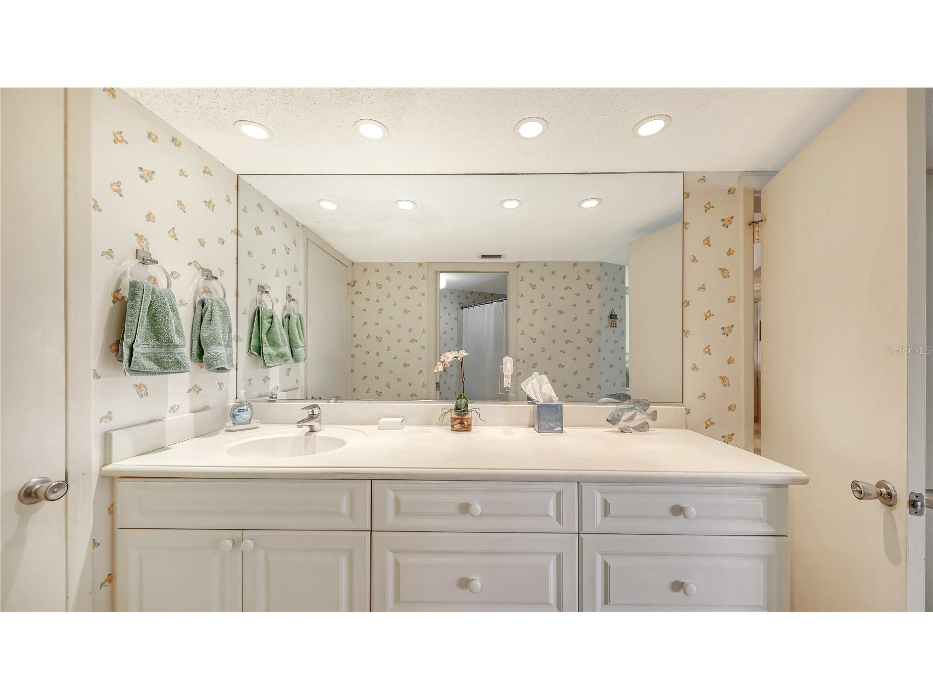 4825 Gulf Of Mexico Drive #504 Longboat Key FL 34228 - GULF OF MEXICO A4689724 image21