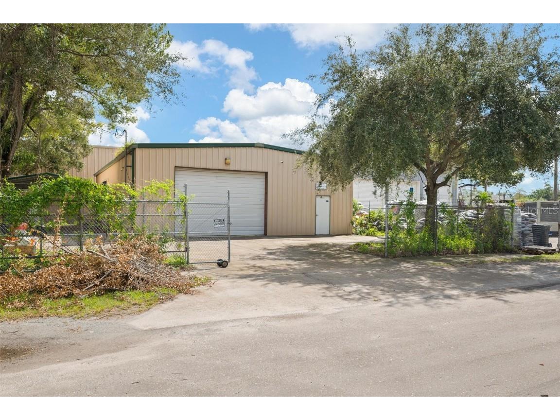 4825 N Lauber Way Tampa FL 33614 W7869078 image1