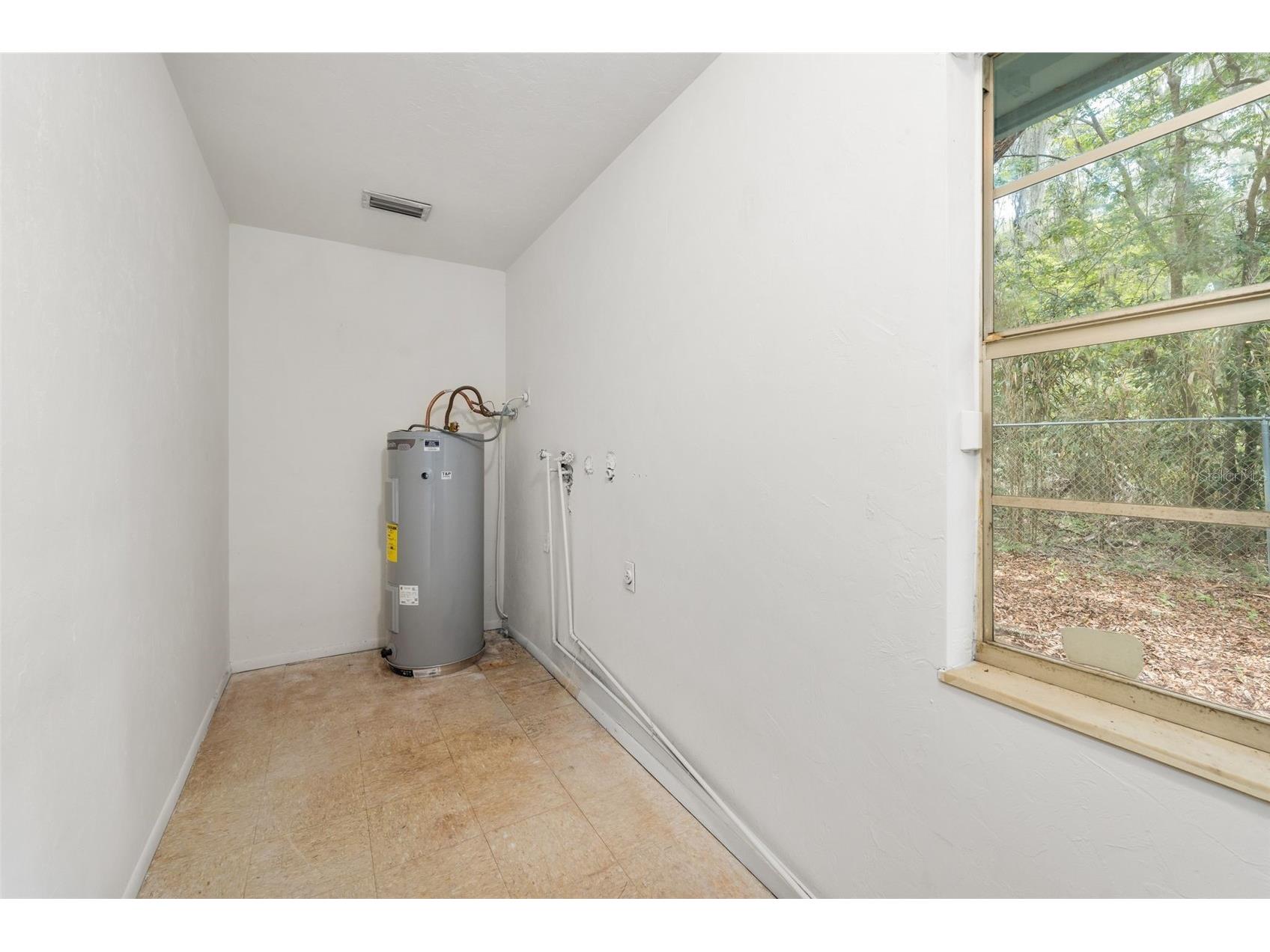 4825 SW 19th Street Gainesville FL 32608 GC540673 image21